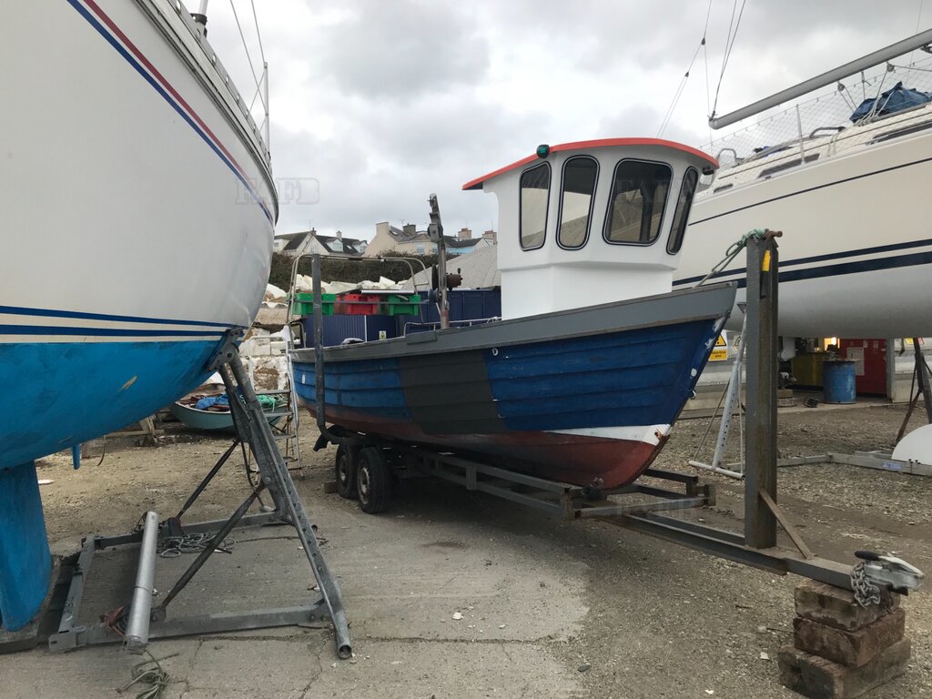 Commercial Redbay 21